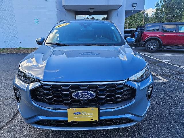 Certified 2023 Ford Escape ST-Line Elite AWD/4WD image 2