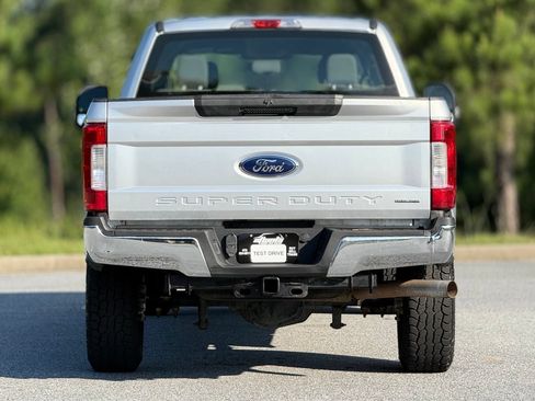 Used 2019 Ford F250 XLT AWD/4WD image 6