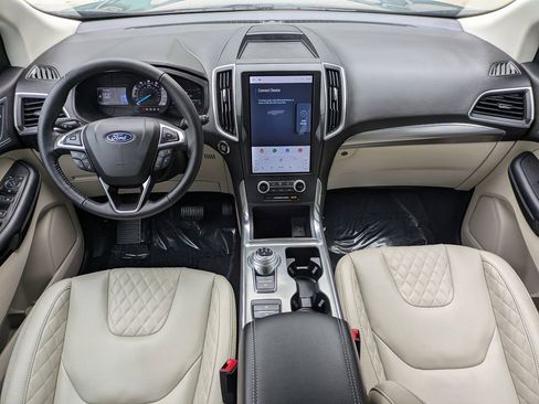 Used 2024 Ford Edge Titanium w/ Equipment Group 301A image 17