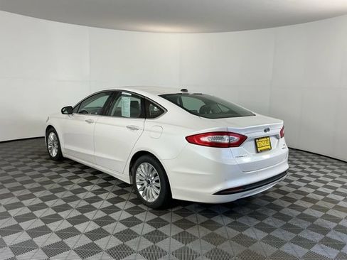 Used 2016 Ford Fusion SE w/ Equipment Group 502A FWD image 7