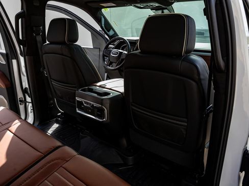 Used 2026 GMC Sierra 3500 Denali Ultimate AWD/4WD image 33
