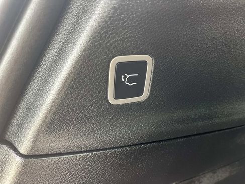 Used 2023 Chrysler Pacifica Limited w/ S Appearance Package image 20