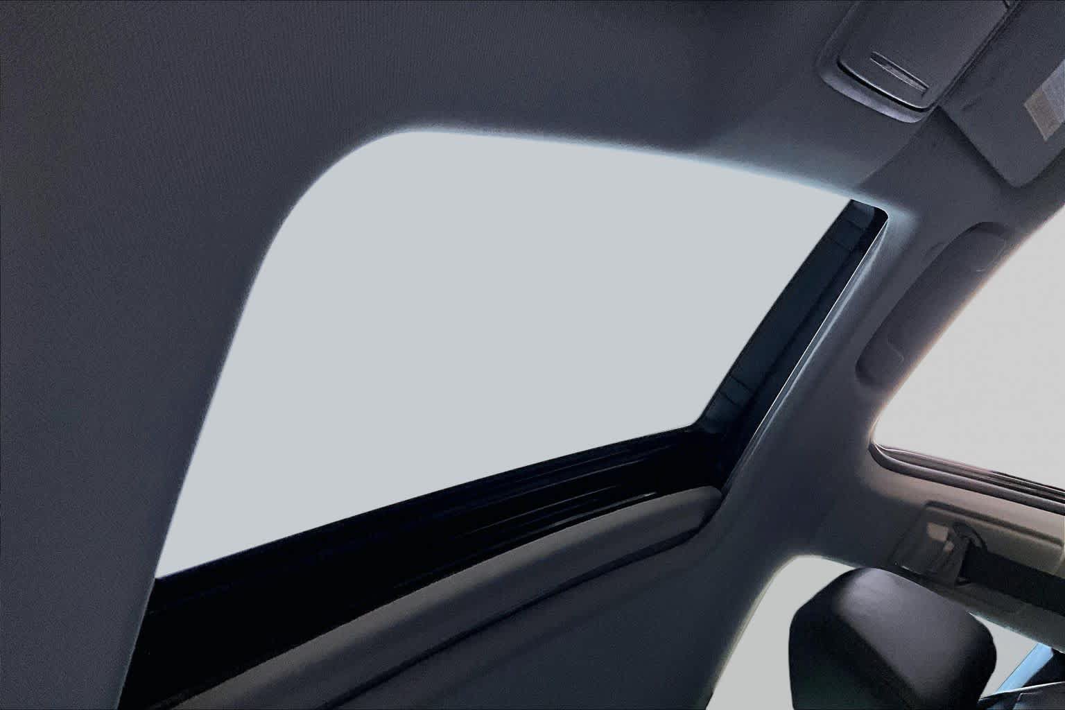 Used 2023 Honda Accord Touring image 13