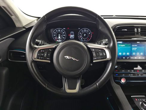 Used 2019 Jaguar F-PACE Portfolio AWD/4WD image 19