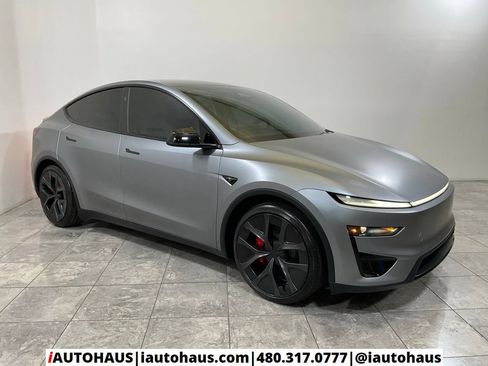 Used 2026 Tesla Model Y Performance AWD/4WD image 9