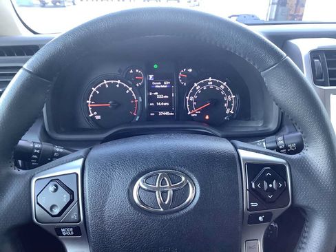 Used 2022 Toyota 4Runner SR5 Premium AWD/4WD image 16