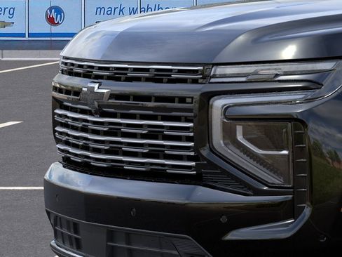 New 2026 Chevrolet Suburban High Country AWD/4WD image 37