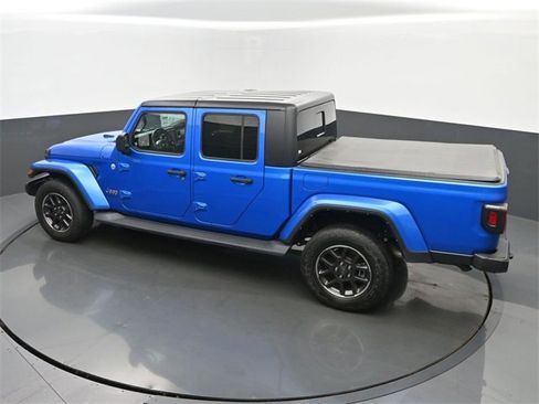 Used 2021 Jeep Gladiator Overland image 40