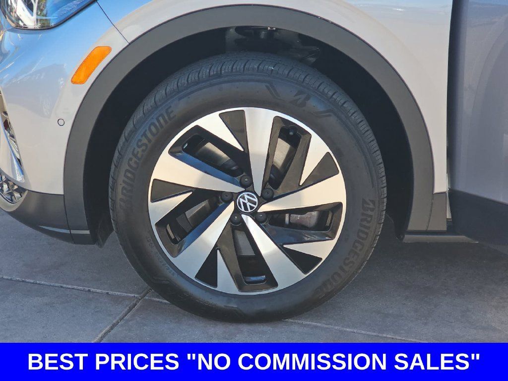 Used 2023 Volkswagen ID.4 Pro AWD/4WD image 35