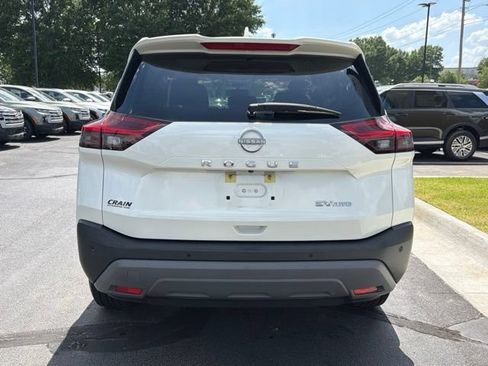 Used 2023 Nissan Rogue SV AWD/4WD image 7