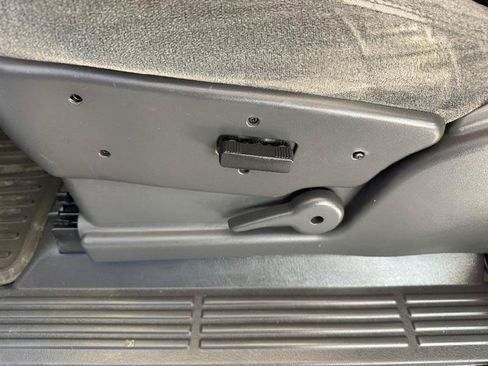 Used 2003 Chevrolet Silverado 2500 LS w/ Skid Plate Package AWD/4WD image 21