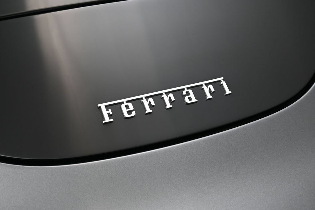 Used 2022 Ferrari Roma RWD image 14