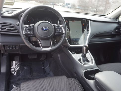 Used 2023 Subaru Outback Premium image 16