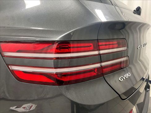 Used 2023 Genesis GV80 2.5T w/ Prestige 20" Package image 35