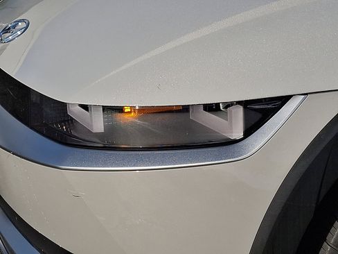 Certified 2024 Hyundai Ioniq 5 SEL AWD/4WD image 10