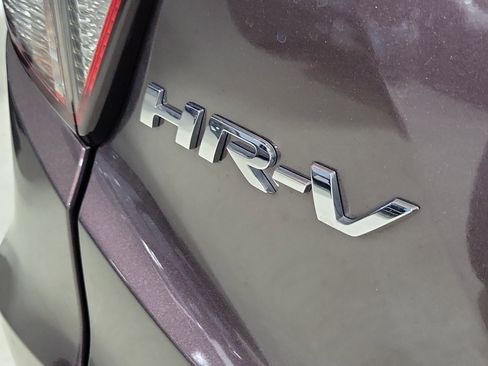 Used 2022 Honda HR-V EX-L image 9