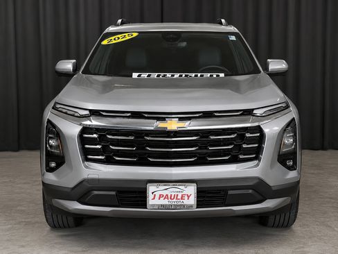 Used 2025 Chevrolet Equinox LT w/ Convenience Package II AWD/4WD image 4