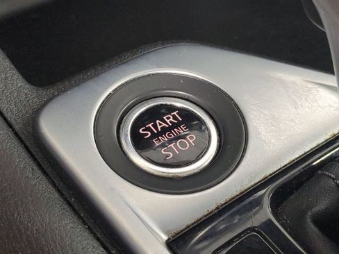 Used 2025 Nissan Sentra SV FWD image 33