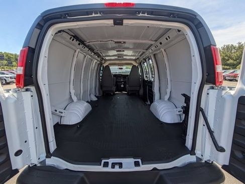 New 2026 GMC Savana 2500 w/ Chrome Appearance Package RWD image 25