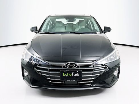 Used 2020 Hyundai Elantra Value Edition image 2