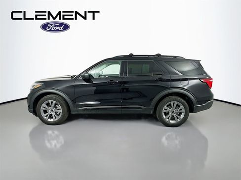 New 2026 Ford Explorer Active w/ Active Comfort Package AWD/4WD image 4