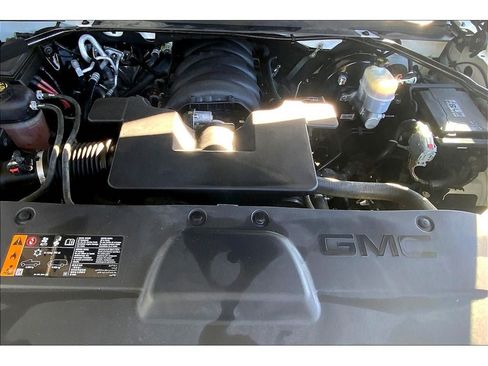 Used 2020 GMC Yukon SLT AWD/4WD image 12