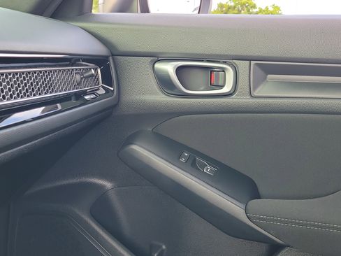 Used 2023 Honda Civic Sport image 29