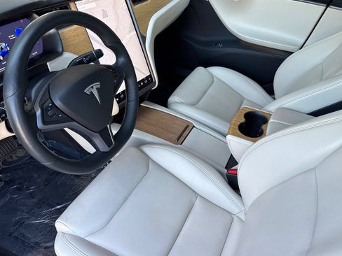 Used 2020 Tesla Model S Long Range AWD/4WD image 4