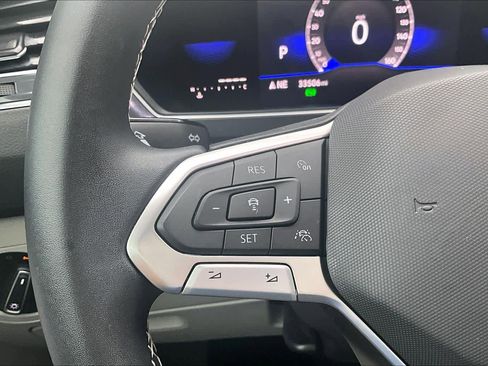 Certified 2023 Volkswagen Tiguan SE w/ Panoramic Sunroof Package FWD image 24