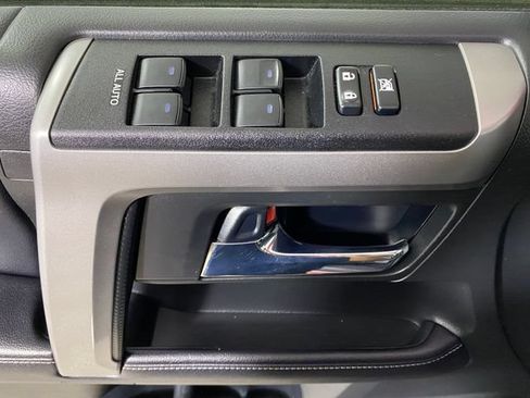 Used 2019 Toyota 4Runner SR5 Premium AWD/4WD image 21