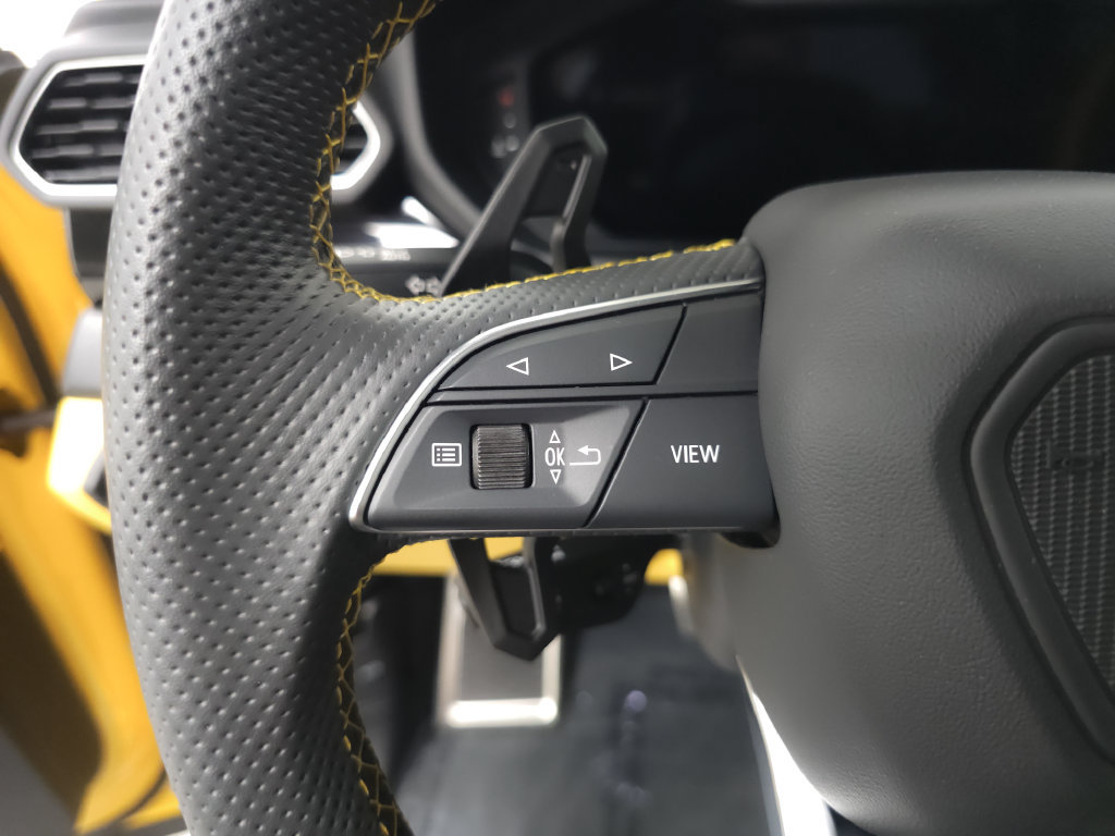 Used 2024 Lamborghini Urus S AWD/4WD image 13