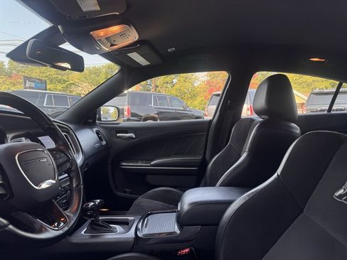 Used 2019 Dodge Charger Scat Pack w/ Plus Group RWD image 20