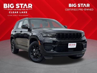 Used 2025 Jeep Grand Cherokee Altitude