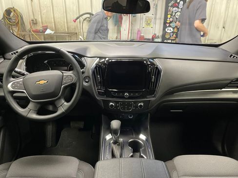 Certified 2023 Chevrolet Traverse LT AWD/4WD image 10