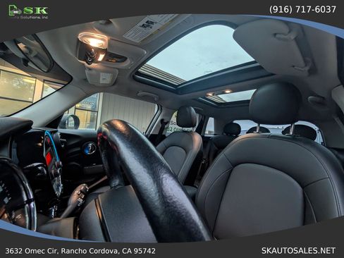 Used 2016 MINI Cooper 4-Door Hardtop image 21