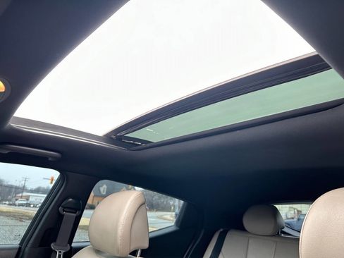 Used 2020 Hyundai Veloster Turbo Ultimate image 15