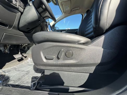 Used 2024 Ford Edge SEL image 14