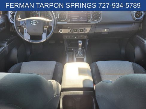 Used 2020 Toyota Tacoma TRD Sport image 15