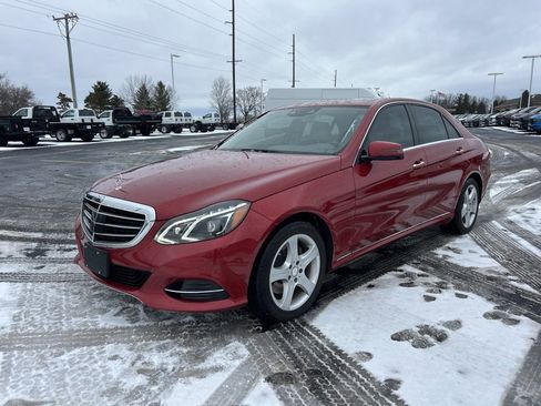 Used 2015 Mercedes-Benz E 350 4MATIC Sedan image 5