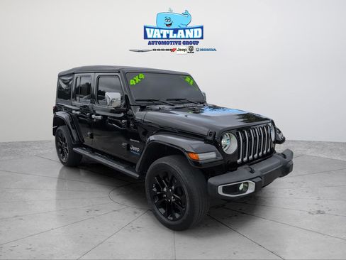Used 2021 Jeep Wrangler Unlimited Sahara w/ Safety Group image 7