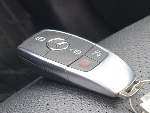 Certified 2023 Mercedes-Benz GLS 450 4MATIC image 41