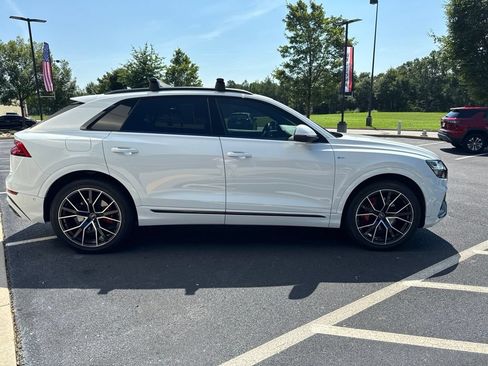 Used 2021 Audi Q8 Prestige AWD/4WD image 4