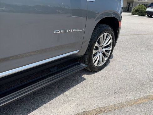 Certified 2021 GMC Yukon XL Denali w/ Denali Premium Package AWD/4WD image 41
