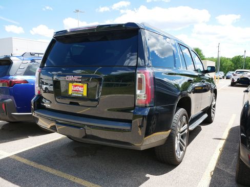 Used 2018 GMC Yukon SLT w/ Open Road Package AWD/4WD image 4