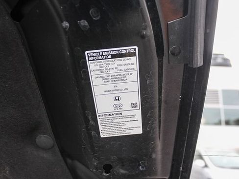 Used 2024 Honda Pilot Elite image 38