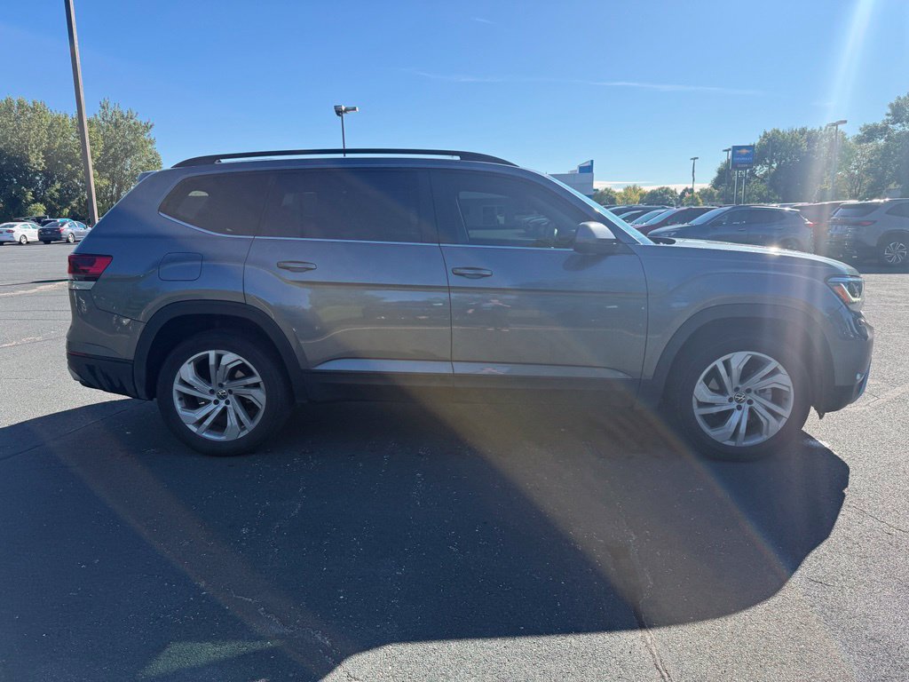 Used 2021 Volkswagen Atlas SE w/ Panoramic Sunroof Package FWD image 8