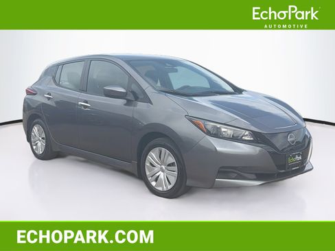 Used 2025 Nissan Leaf S FWD image 1