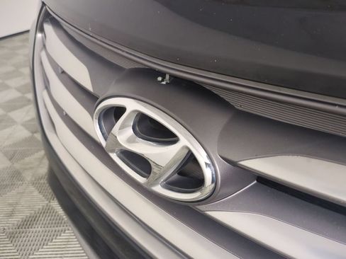 Used 2018 Hyundai Santa Fe Sport FWD image 13
