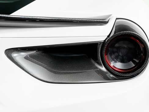 Used 2016 Ferrari 488 GTB image 13