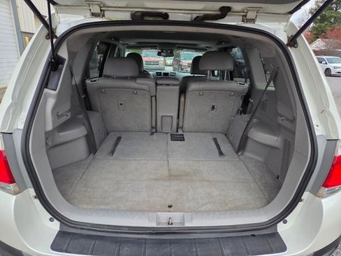 Used 2013 Toyota Highlander SE AWD/4WD image 7